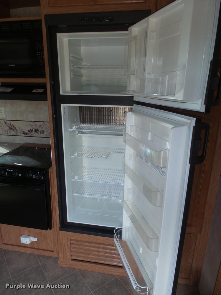 image for item DX9138 2006 Keystone Copper Canyon camper