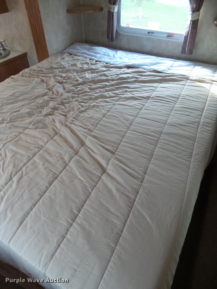 image for item DX9138 2006 Keystone Copper Canyon camper