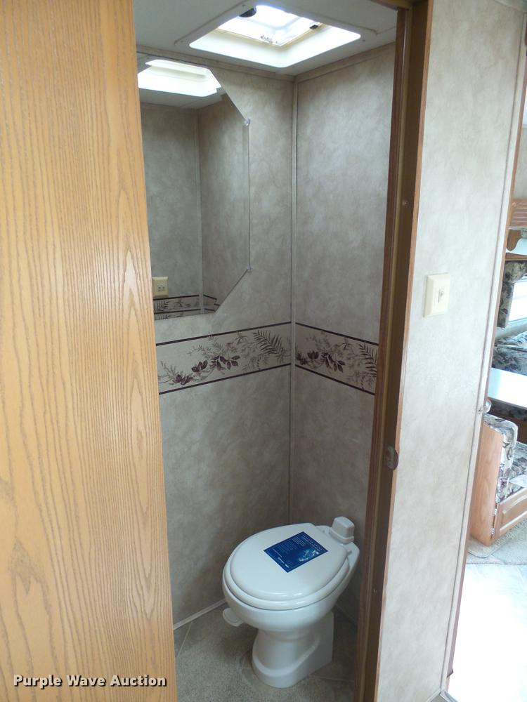 image for item DX9138 2006 Keystone Copper Canyon camper