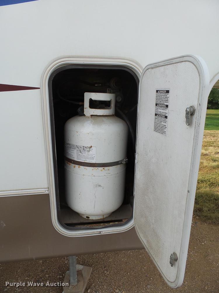 image for item DX9138 2006 Keystone Copper Canyon camper