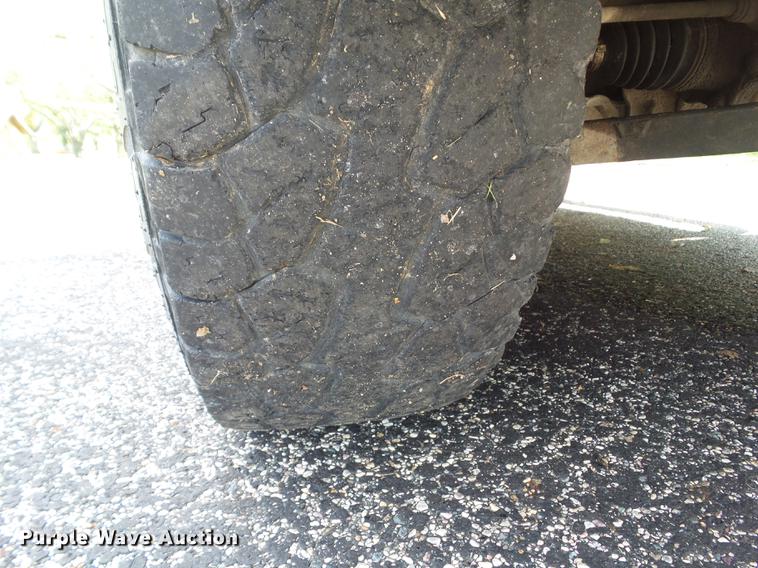 image for item DZ9447 2004 Chevrolet Silverado 1500 Ext. Cab pickup truck