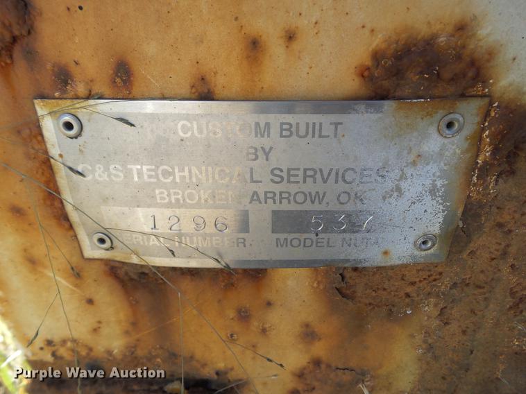 image for item DZ9449 C&S Technical 537 service bed with crane