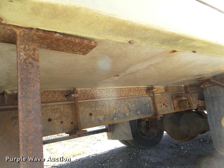 image for item DZ9450 Johnson Truck Bodies refrigerated delivery bed