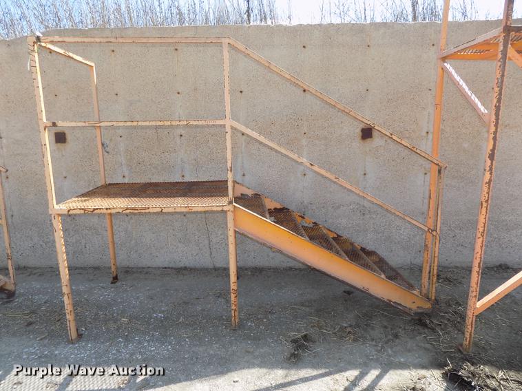 image for item DZ9544 (3) platforms/landings