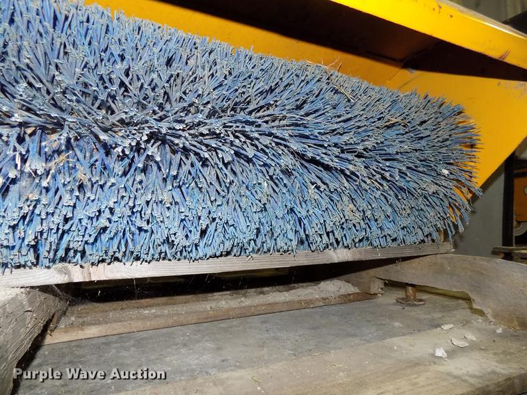 image for item DZ9566 Walker lawn and garden accessories