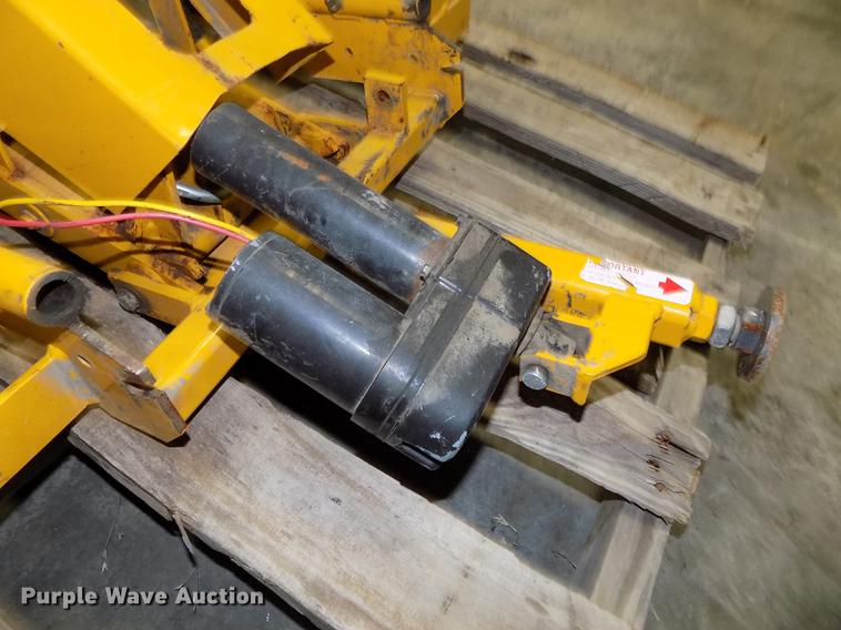 image for item DZ9568 Lawn and garden accessories