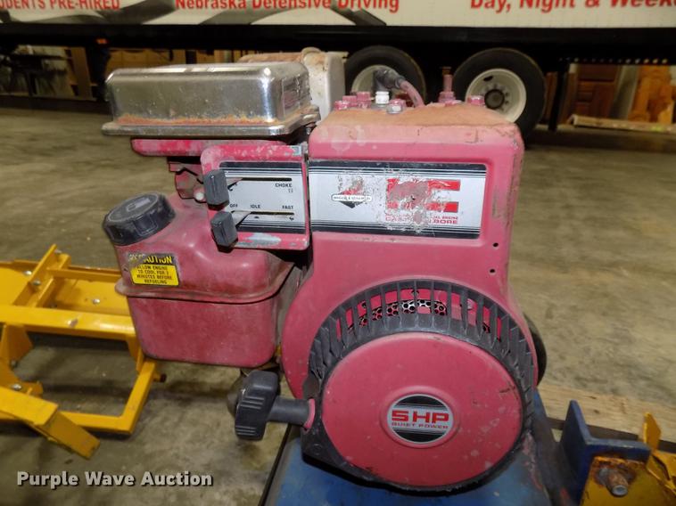 image for item DZ9568 Lawn and garden accessories