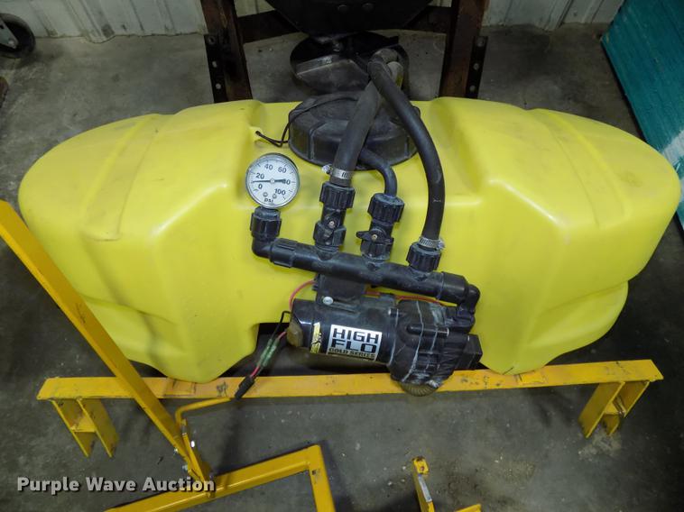 image for item DZ9568 Lawn and garden accessories