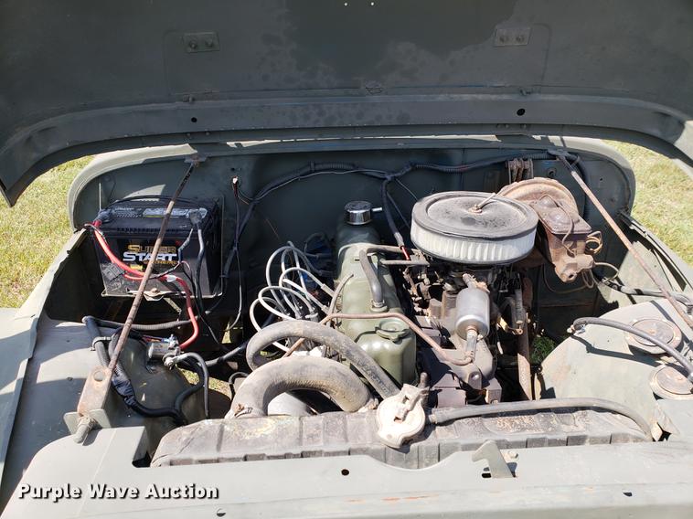 image for item EF9861 1976 Jeep flat bed truck