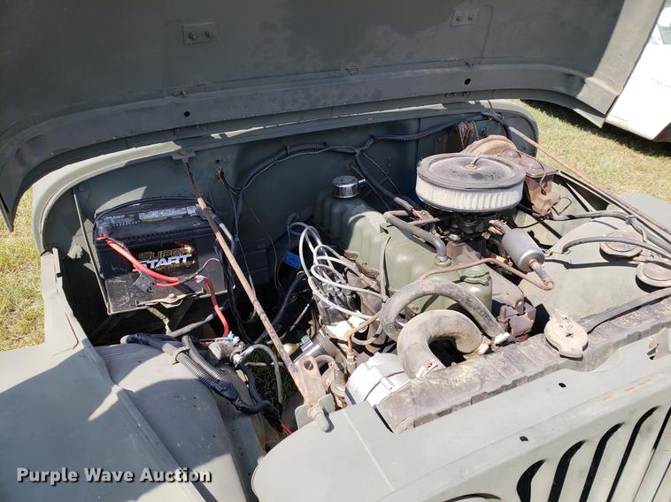 image for item EF9861 1976 Jeep flat bed truck