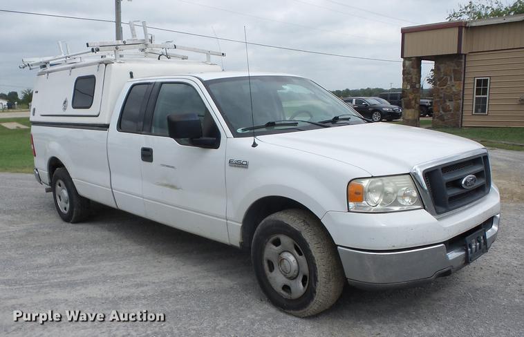 image for item EI9957 2004 Ford F150 SuperCab pickup truck