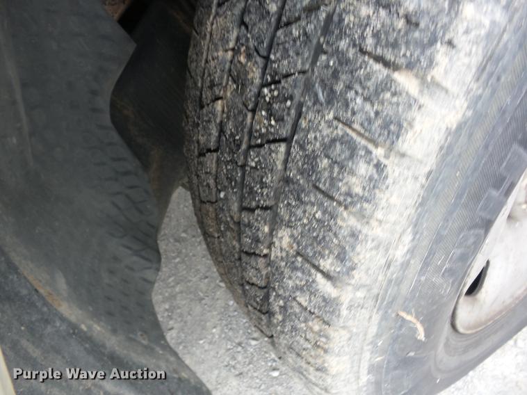 image for item EI9957 2004 Ford F150 SuperCab pickup truck