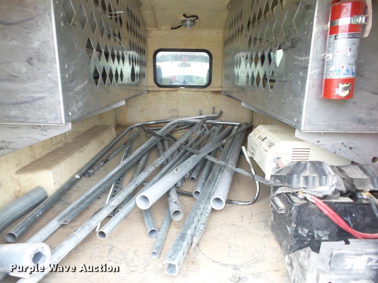 image for item EI9957 2004 Ford F150 SuperCab pickup truck