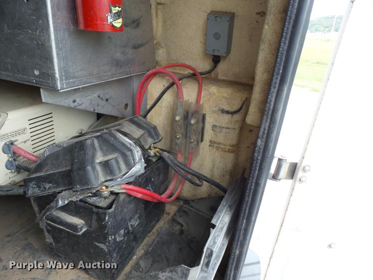 image for item EI9957 2004 Ford F150 SuperCab pickup truck