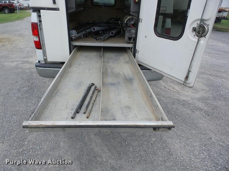 image for item EI9957 2004 Ford F150 SuperCab pickup truck