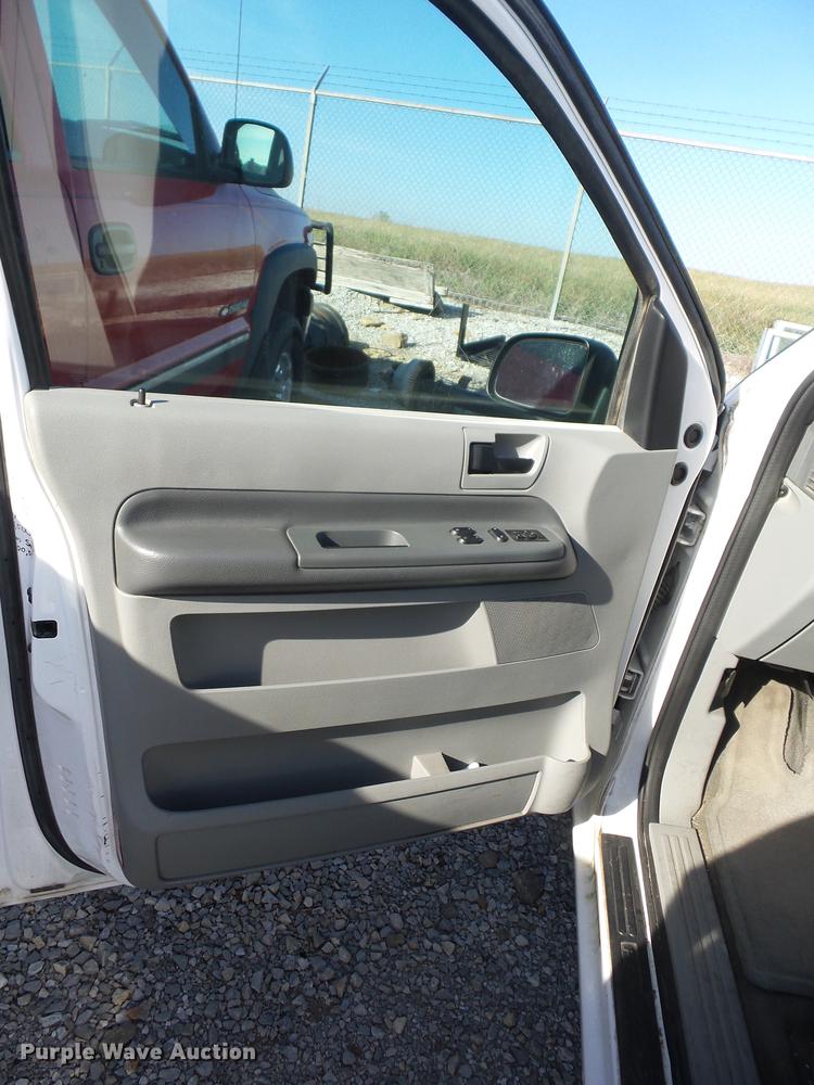 image for item EI9962 2004 Ford Freestar van