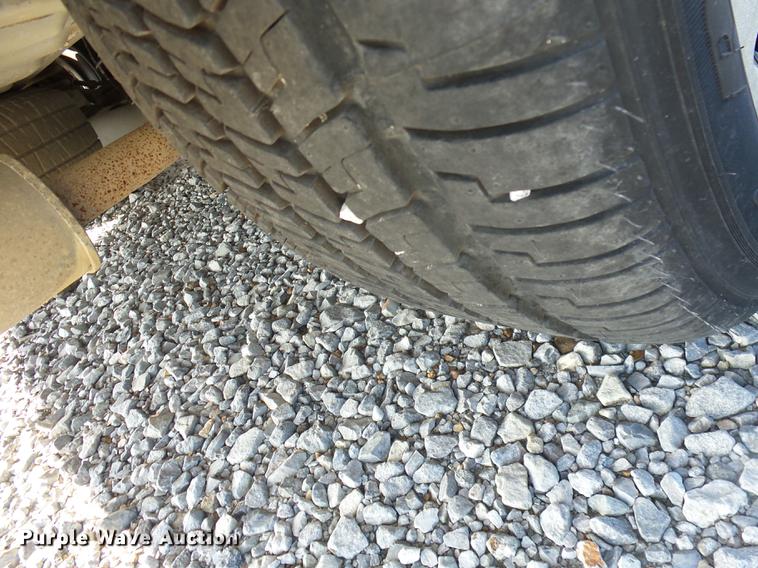 image for item EI9962 2004 Ford Freestar van