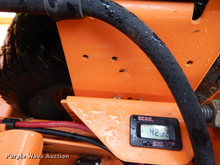 image for item EO9555 Scag Tiger Cub ZTR lawn mower