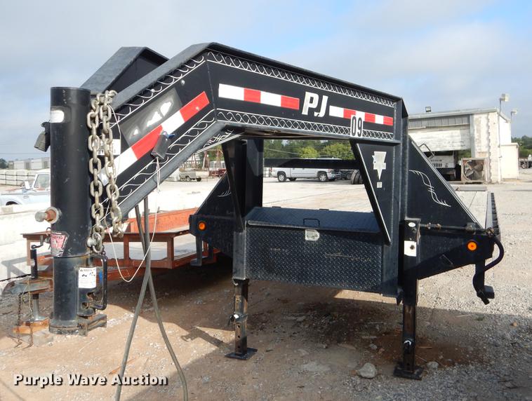 image for item EO9624 2009 PJ equipment trailer