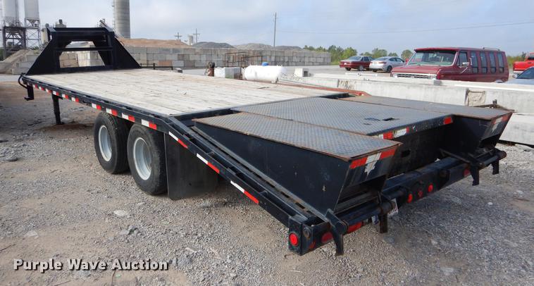 image for item EO9624 2009 PJ equipment trailer