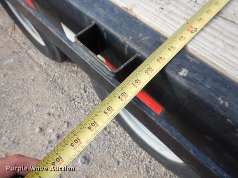 image for item EO9624 2009 PJ equipment trailer