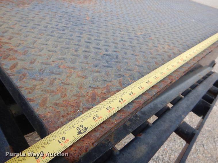 image for item EO9624 2009 PJ equipment trailer