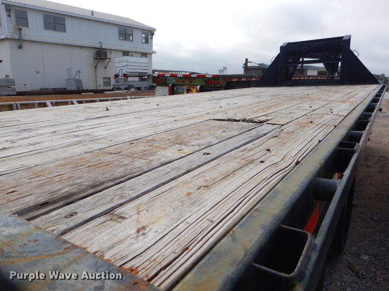 image for item EO9624 2009 PJ equipment trailer