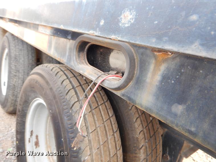 image for item EO9624 2009 PJ equipment trailer