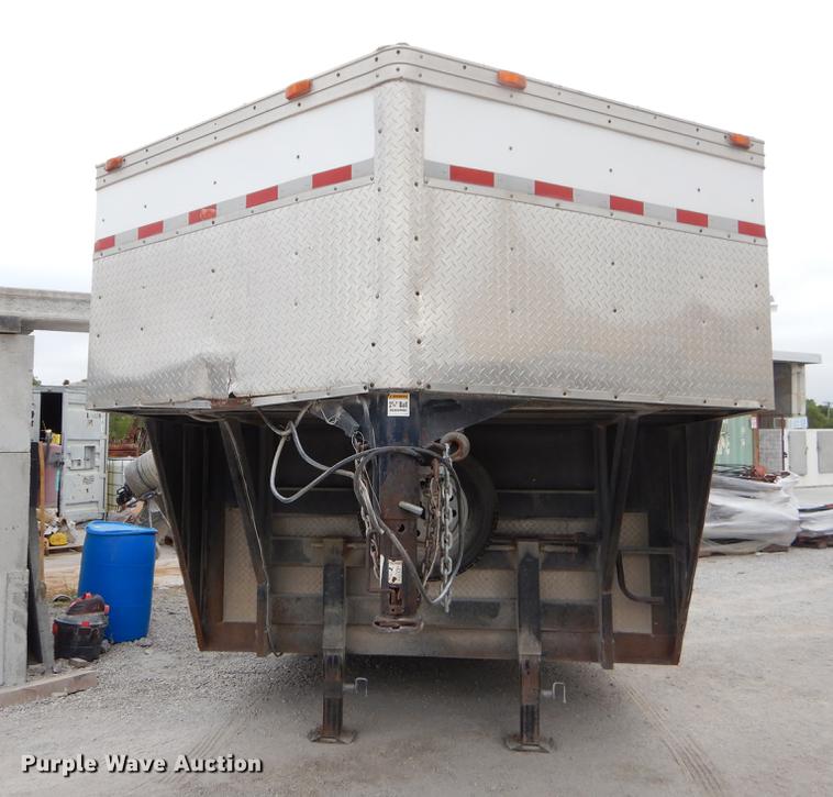 image for item EO9625 2007 Cargo enclosed cargo trailer