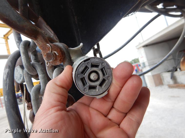 image for item EO9625 2007 Cargo enclosed cargo trailer