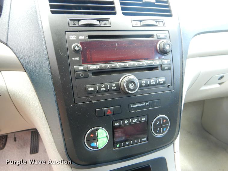 image for item EO9631 2008 Saturn Outlook XE SUV