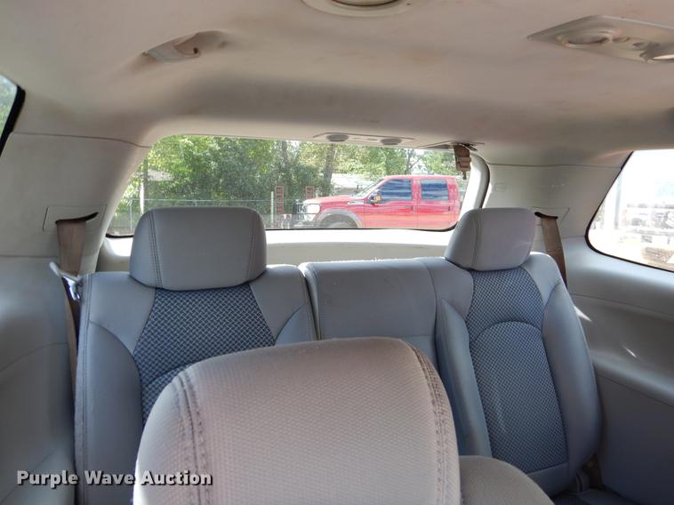 image for item EO9631 2008 Saturn Outlook XE SUV