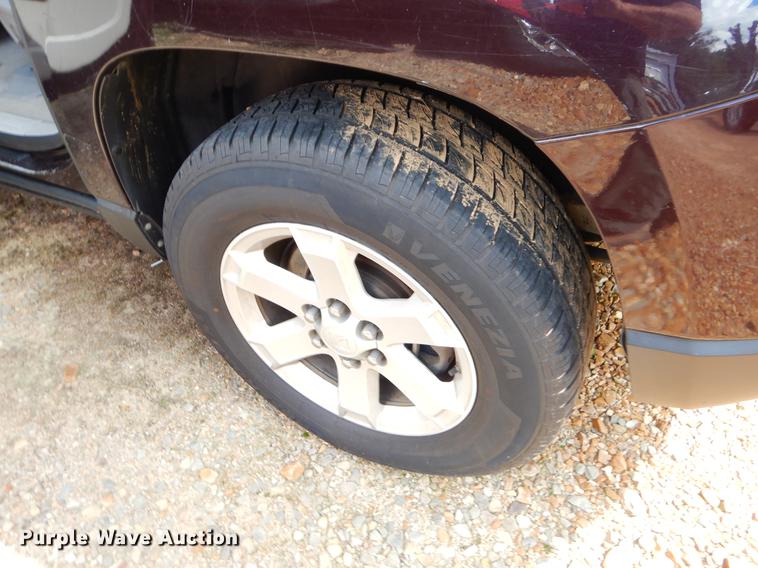 image for item EO9631 2008 Saturn Outlook XE SUV