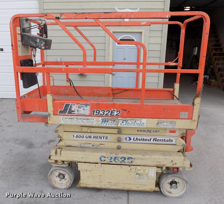 image for item ER9176 JLG 1932E2 scissor lift