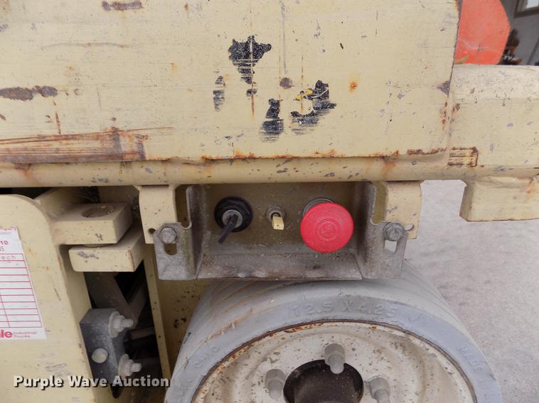 image for item ER9176 JLG 1932E2 scissor lift