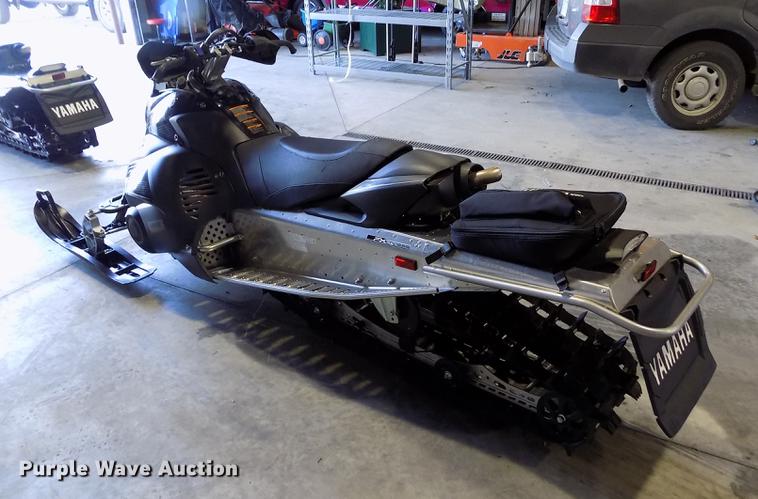 image for item ER9194 2010 Yamaha FX Nytro M-TX snow mobile