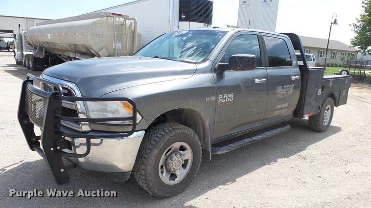 image for item ES9390 2013 Dodge Ram 2500 Crew Cab flatbed pickup truck