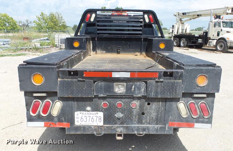 image for item ES9390 2013 Dodge Ram 2500 Crew Cab flatbed pickup truck