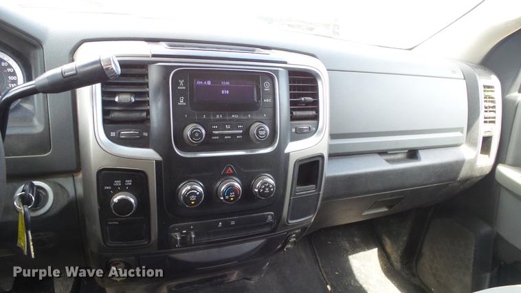 image for item ES9390 2013 Dodge Ram 2500 Crew Cab flatbed pickup truck