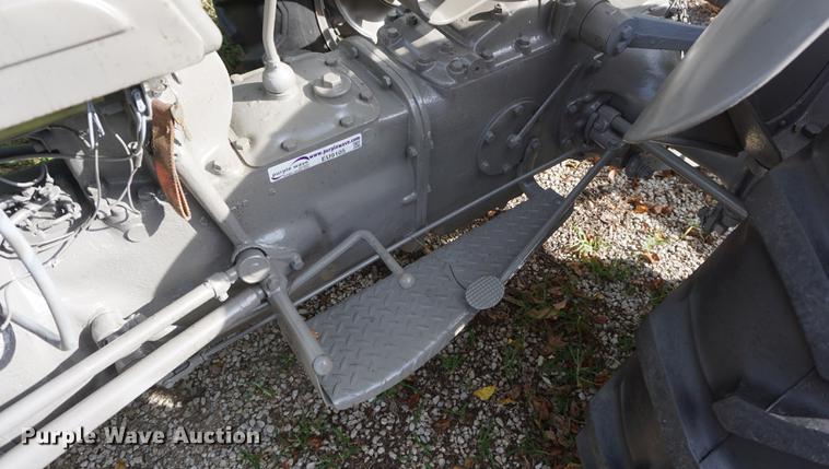 image for item EU9105 1951 Ferguson TO-20 tractor