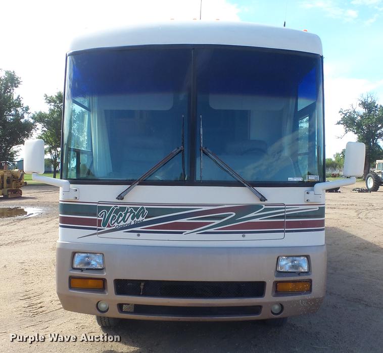 image for item FO9176 1997 Winnebago Vectra Grand Tour RV