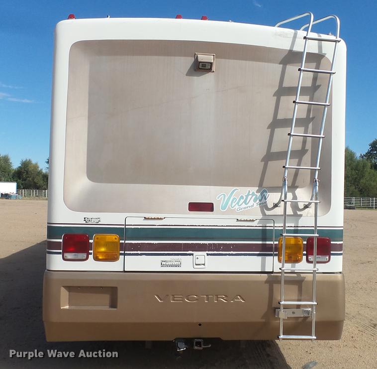 image for item FO9176 1997 Winnebago Vectra Grand Tour RV