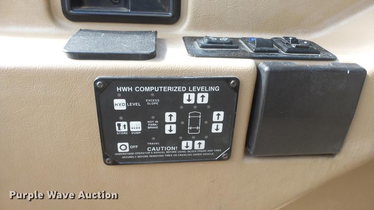 image for item FO9176 1997 Winnebago Vectra Grand Tour RV