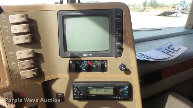 image for item FO9176 1997 Winnebago Vectra Grand Tour RV