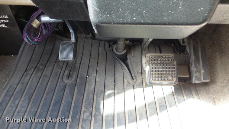 image for item FO9176 1997 Winnebago Vectra Grand Tour RV