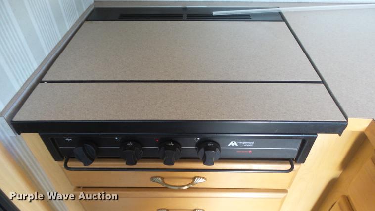 image for item FO9176 1997 Winnebago Vectra Grand Tour RV