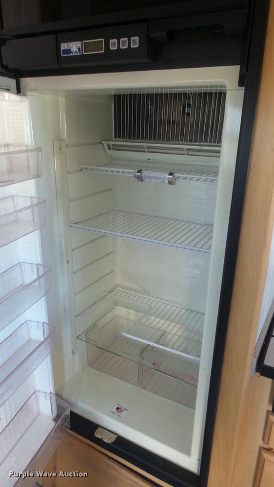 image for item FO9176 1997 Winnebago Vectra Grand Tour RV