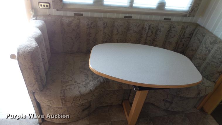 image for item FO9176 1997 Winnebago Vectra Grand Tour RV