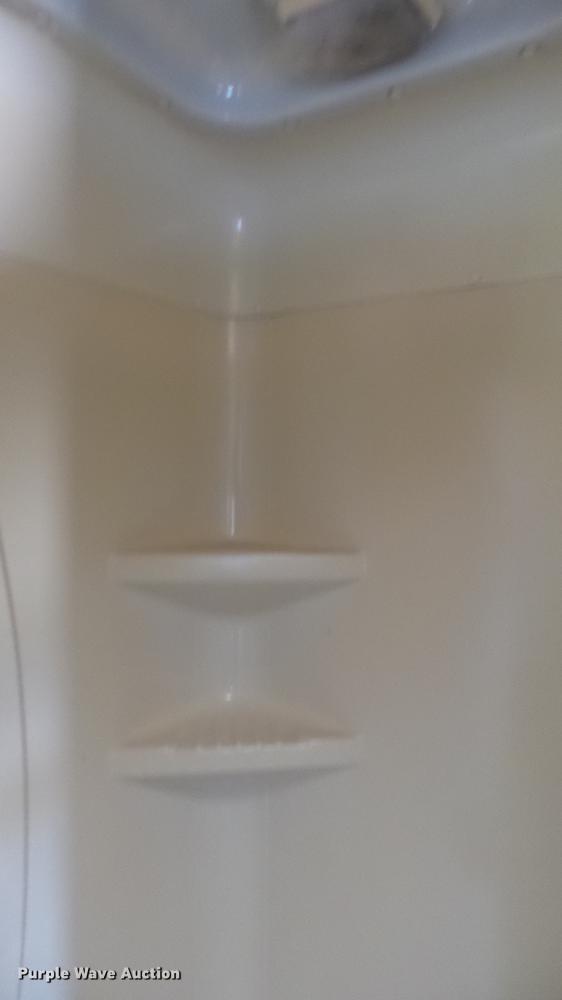 image for item FO9176 1997 Winnebago Vectra Grand Tour RV