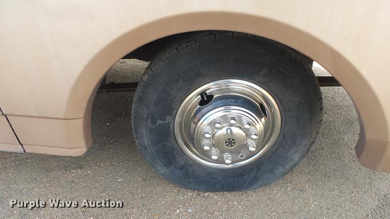 image for item FO9176 1997 Winnebago Vectra Grand Tour RV